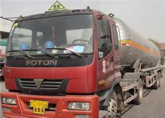 液態(tài)二氧化碳運(yùn)輸車